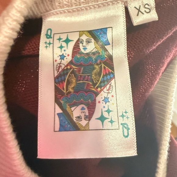 QUEEN OF SPARKLES Silver and White Crop Boxy T-Shirt - Picture 5 of 6